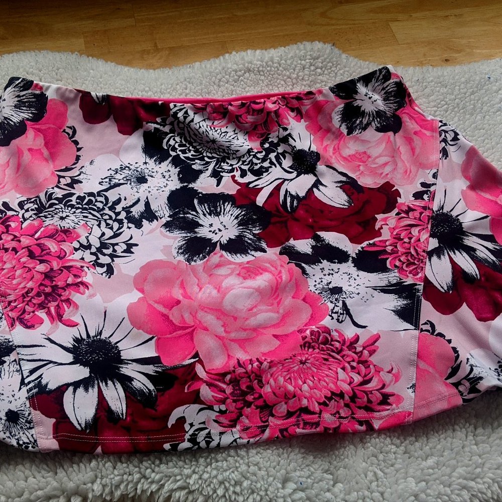 Tail Golf/Pickleball Skort NWOT Large